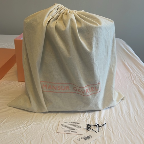 Mansur Gavriel Black Flamma Bucket Bag - Picture 10 of 12